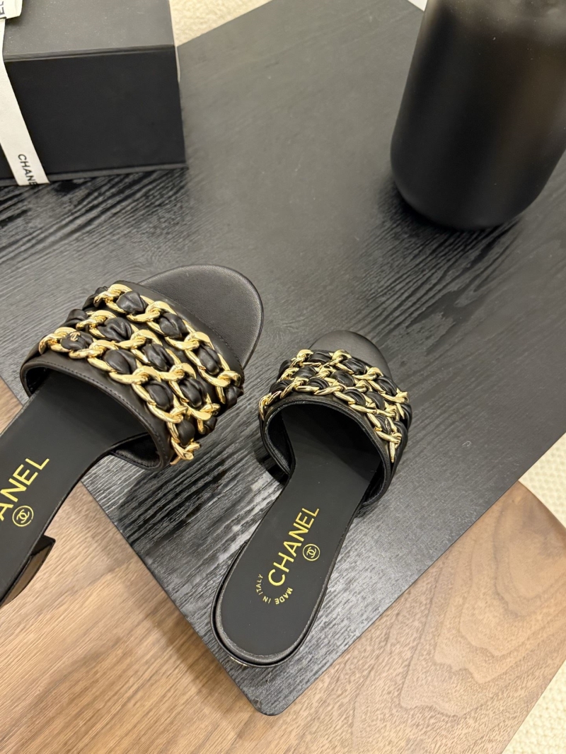 Ch**el slippers